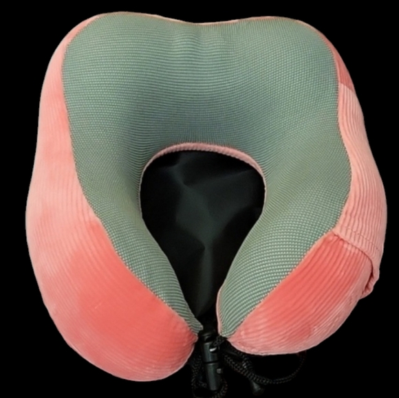 ⭐️CLEARANCE⭐️ Umerci Memory Foam Travel Pillow - Picture 2 of 7